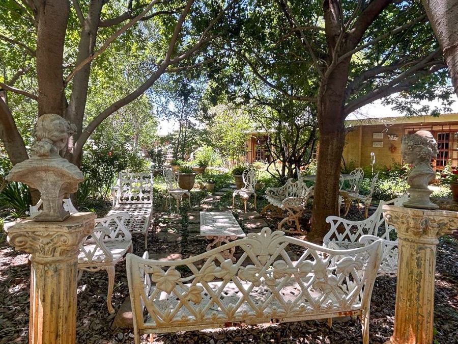 8 Bedroom Property for Sale in Potchefstroom Rural North West